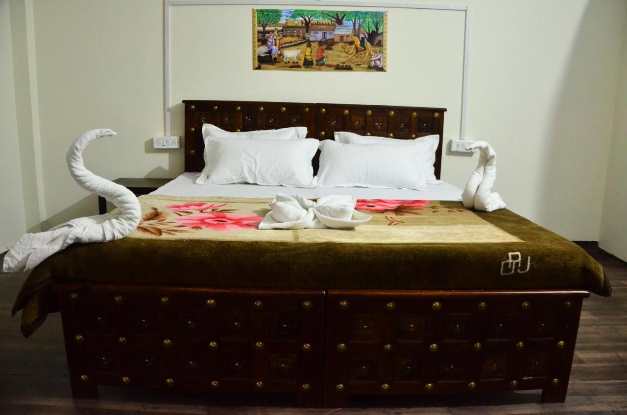 The Narayan Resort Farm Stay Пушкар Екстериор снимка