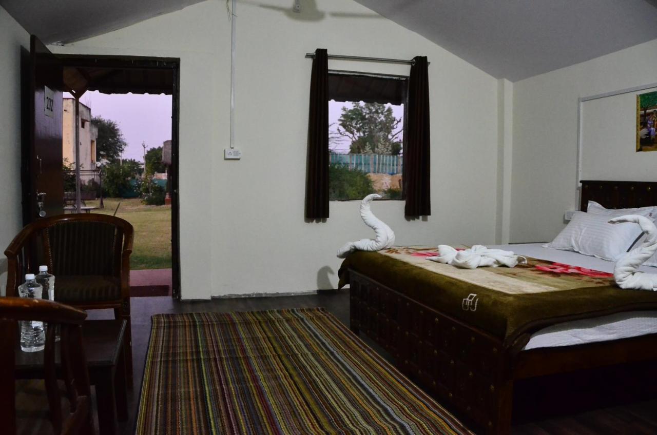 The Narayan Resort Farm Stay Пушкар Екстериор снимка